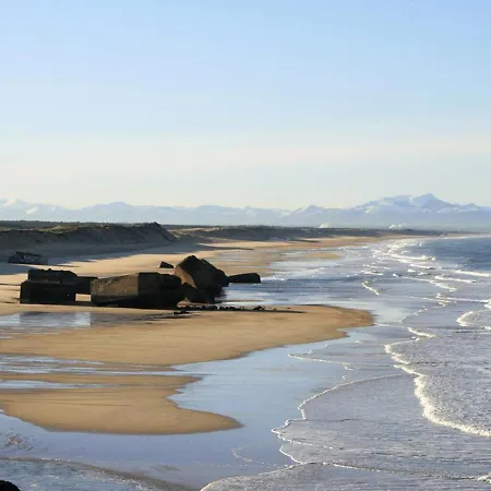 Holiday home Maison De Charme A 100m De La Plage, 2 Chambres, Cour Commune Et Animaux Acceptes - Fr-1-413-116 *